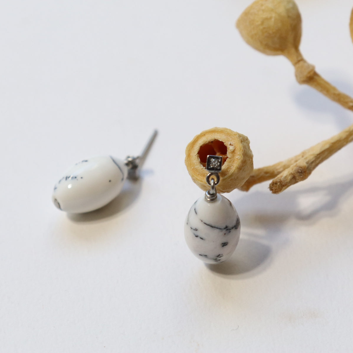 no.29】knot dendrite opal pierce~デンドライトオパールピアス~