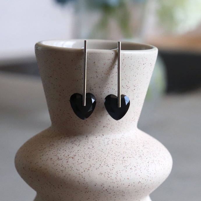no.29 ステンレスアクセサリー~incense pierce black spinel~