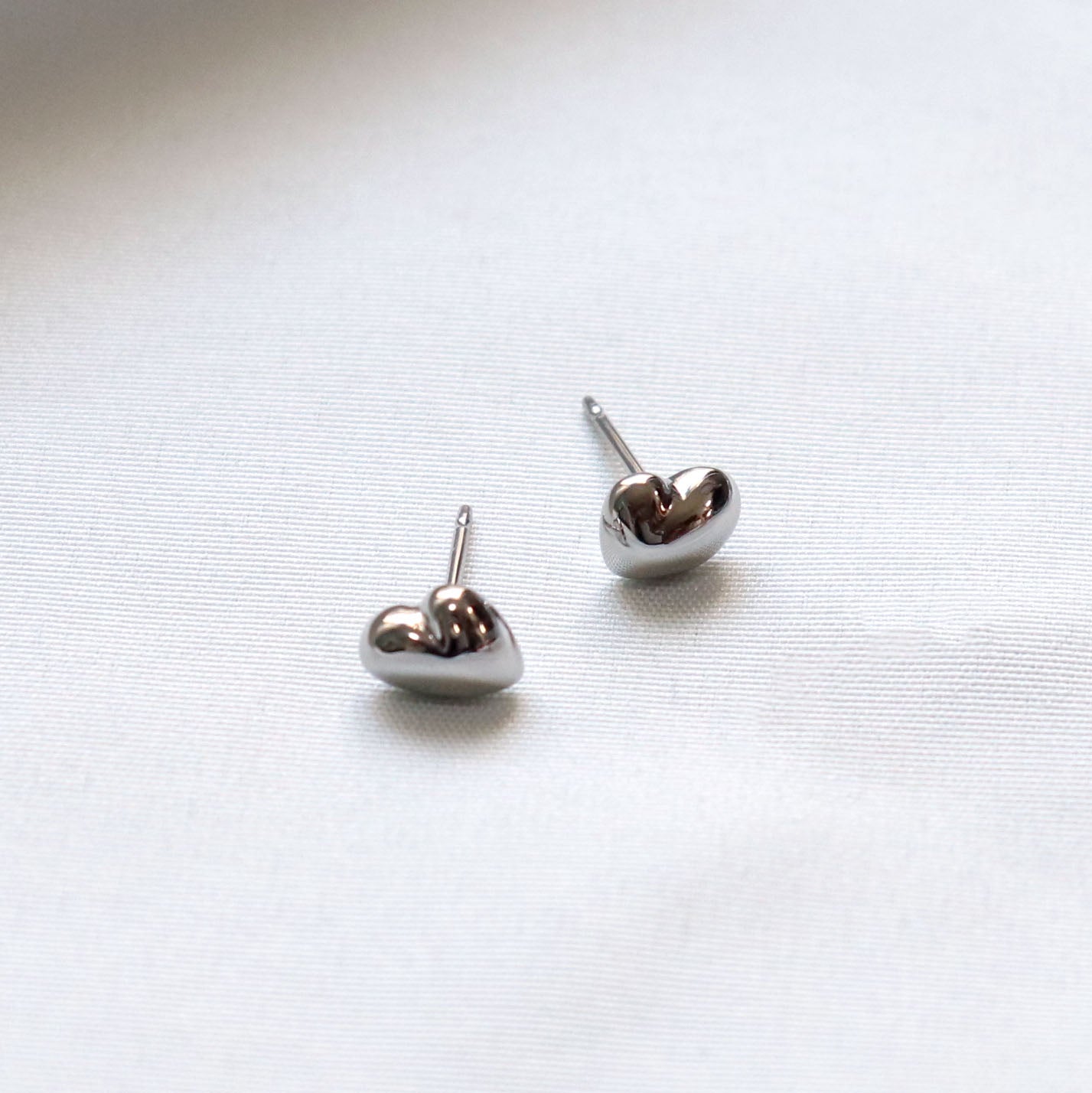 【no.29】金属アレルギーの方にもおすすめステンレスハートピアス~petit stainless heart pierced earrings ~
