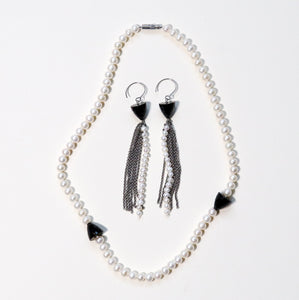 【no.29】パール&スピネルショートネックレス~knot pearl & black spinel necklace~ 
