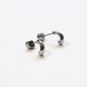 【no.29】金属アレルギーの方にもおすすめステンレス新芽ピアス~petit stainless sprout pierced earrings ~
