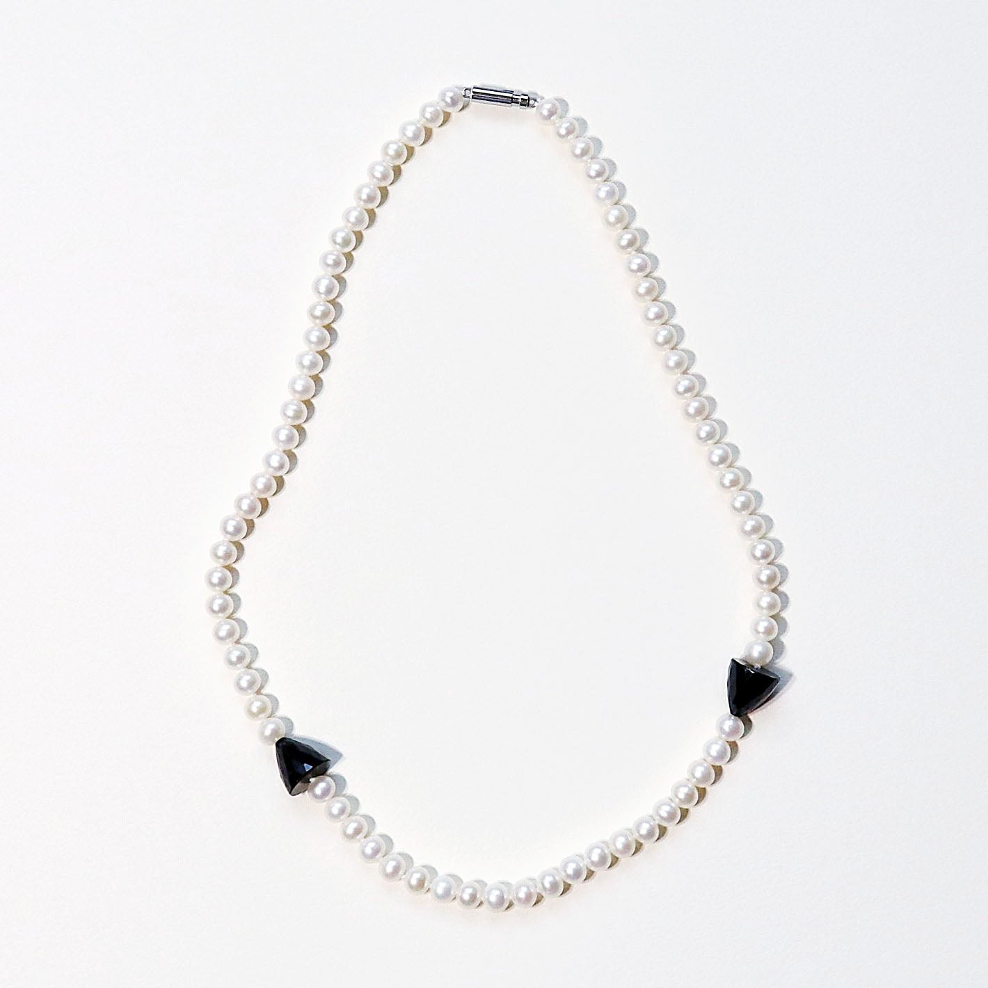 knot pearl & black spinel necklace~ブラックスピネル＆淡水パール 